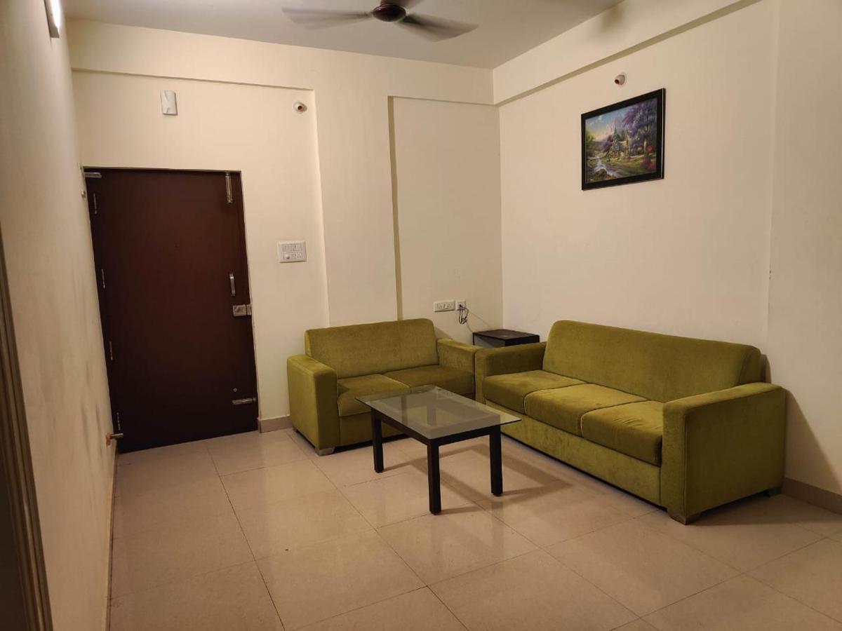 Pristine Inn Manyata Bangalore Luaran gambar